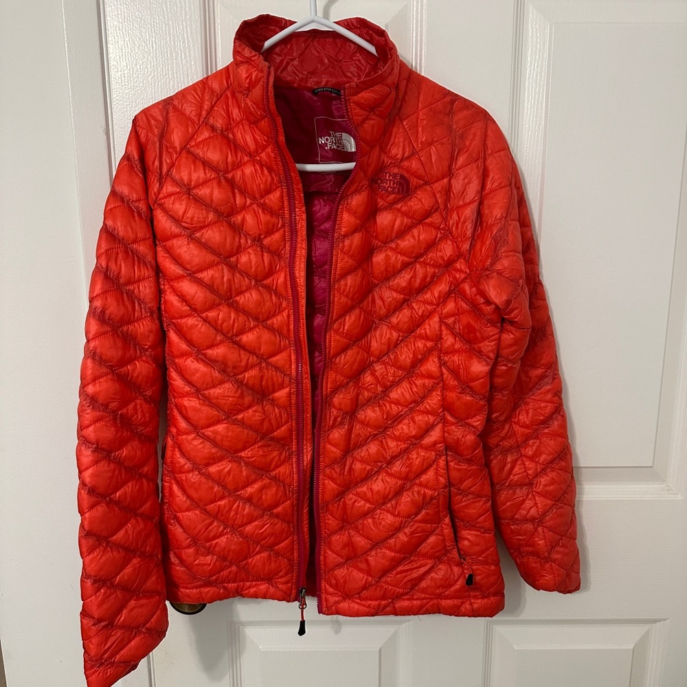 The North Face Thermoball Puffer Jacket - Orange - XS